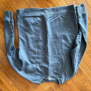 Juniors Medium Crewneck Sweatshirt